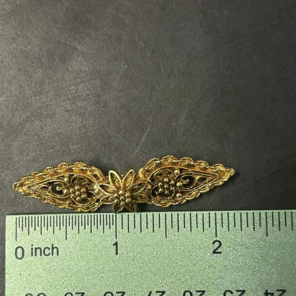 Vintage Art Deco Style‎ Gold Toned Filigree Brooch